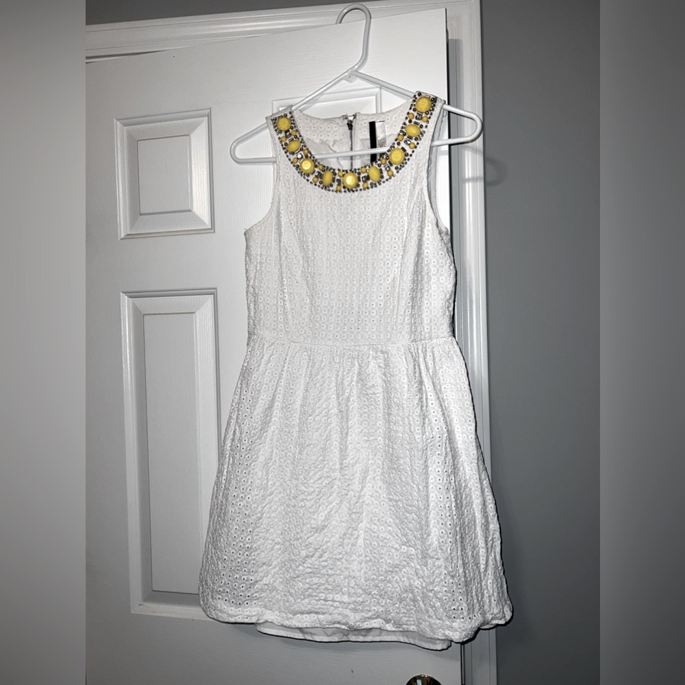 Women’s Small Kenzie White Eyelette Embellished Dress